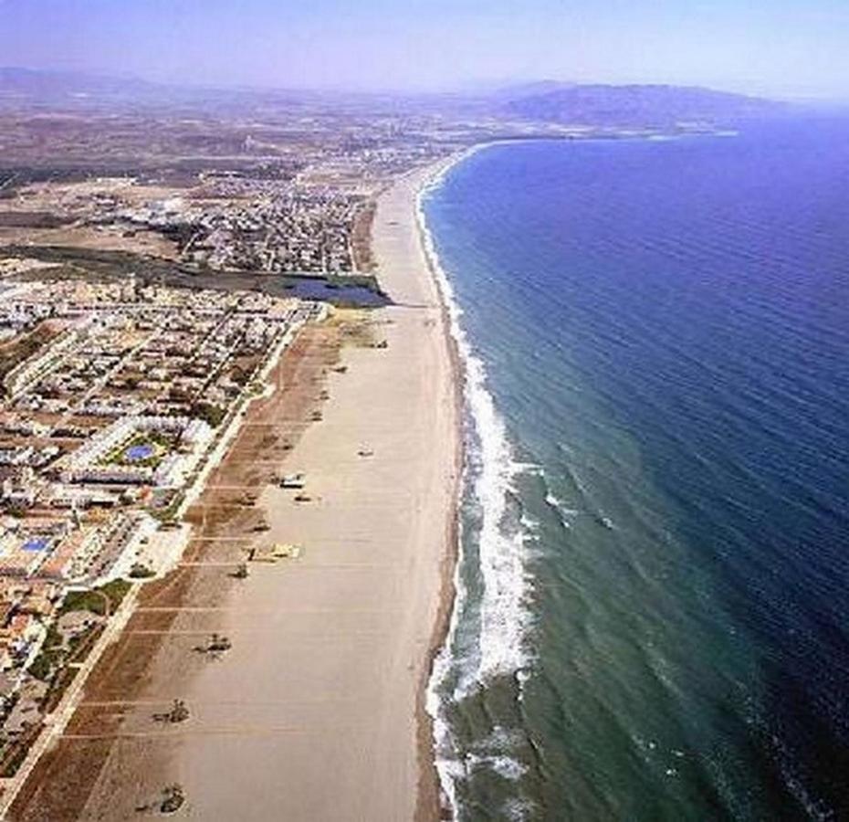 Homes of Spain, Ático Lomas del Mar V con vistas al mar y solárium grande, WIFI Playas de Vera Exterior foto
